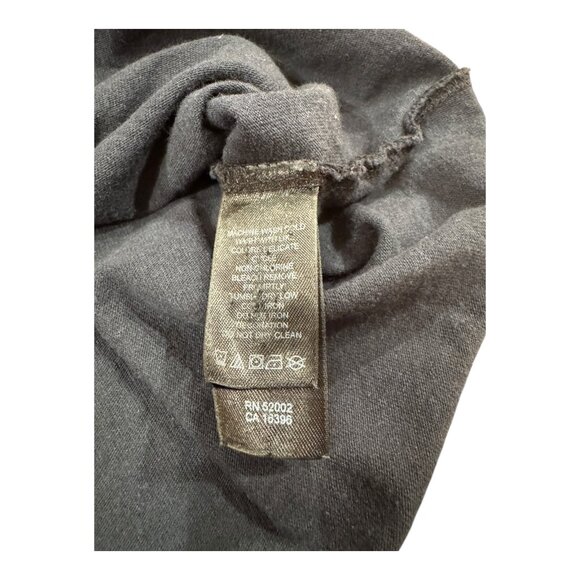 DKNY Jeans NYC Crest Graphic Tee XL Black Tribeca SoHo Village V-Neck - Picture 6 of 8